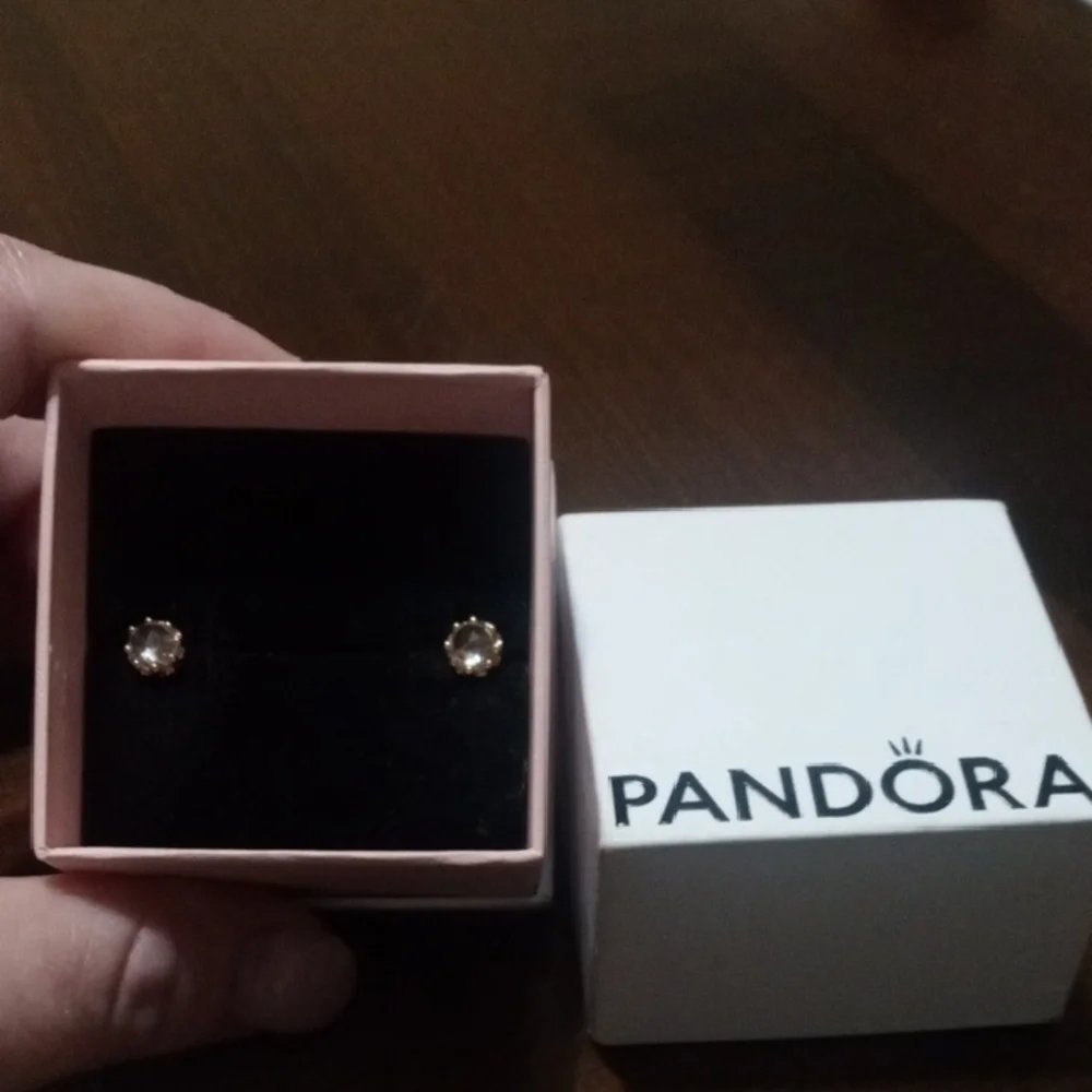 Pandora Gold and White Stud Earrings - Picture 1 of 5